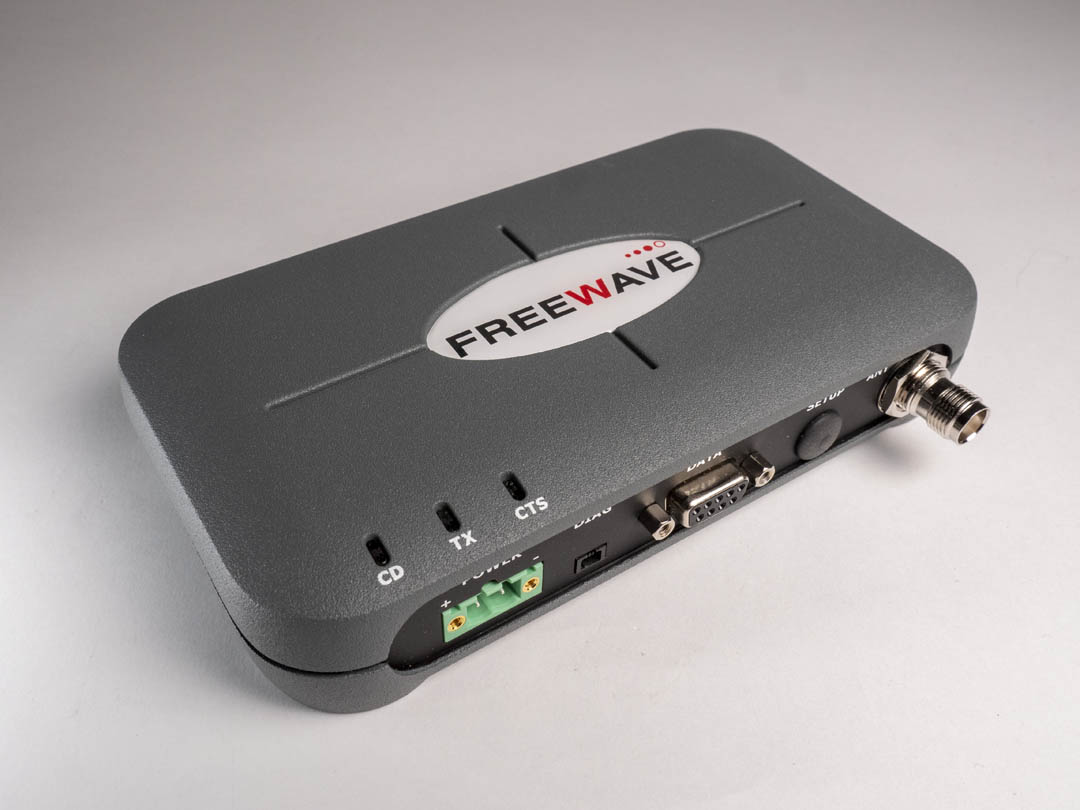 FreeWave FGR3-CE-U 900 MHz industrial serial radio rugged enclosure